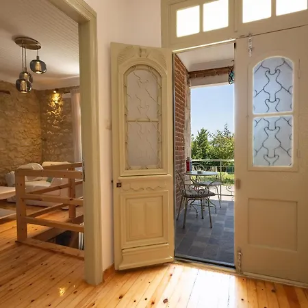 Stefanos House