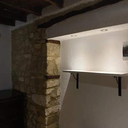 Stefanos House アパート *