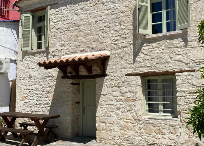 Stefanos House *